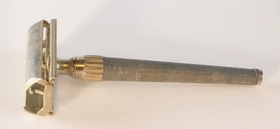 ATTREZZI PER BARBA, RASOI, LAMETTE E PENNELLI Immagine 9
