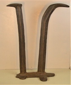 TREPIEDI E MARTELLI DA CALZOLAI Immagine 8