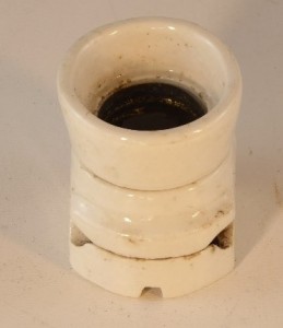 PORTALAMPADE E BASI DA SOFFITTO IN CERAMICA Immagine 6