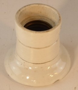 PORTALAMPADE E BASI DA SOFFITTO IN CERAMICA Immagine 7