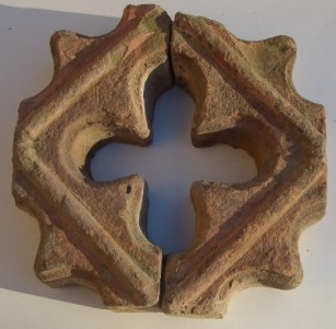GELOSIE E MATTONI DECORATIVI IN TERRACOTTA Immagine 1