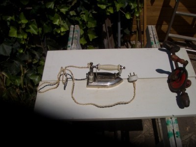 FERRI DA STIRO ELETTRICI Immagine 4