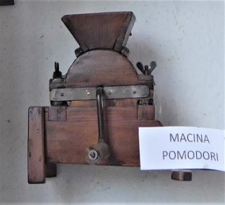 MACINE PER POMODORI Immagine 2