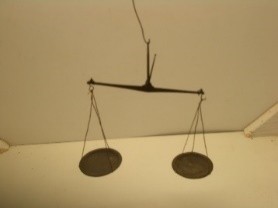 BILANCE A DUE PIATTI Immagine 8