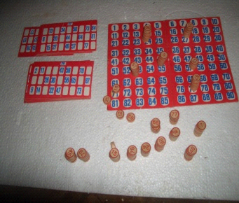 GIOCHI DA TAVOLO, DOMINO, DAMA,MONOPOLI, TOMBOLA Immagine 7