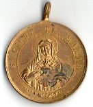 MEDAGLIETTE CON IMMAGINI DELLE MADONNE CON CRISTO Immagine 1