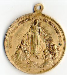 MEDAGLIETTE CON IMMAGINI DELLE MADONNE CON CROCE Immagine 1