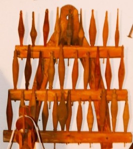 ACCESSORI PER ARCOLAI E TELAI, FUSI, MATASSATORI, PESI, ... Immagine 2