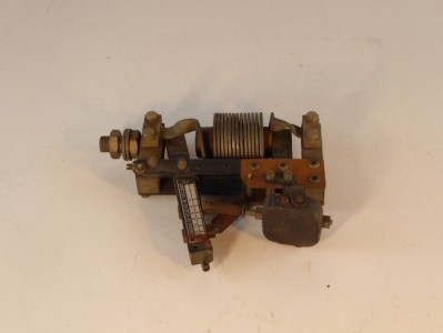 RELE' MAGNETOTERMICO DI MEDIA TENSIONE Immagine 1