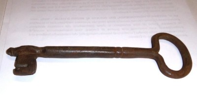 CHIAVI DA PORTONE CORPO PIENO CON PALETTA A PROFILO ... Immagine 1