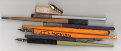 MATERIALI SCOLASTICI IN USO NEI PRIMI ANNI DEL NOVECENTO Immagine 1