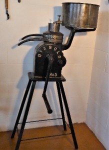 ATTREZZI PER BURRO, ZANGOLE, STAMPI Immagine 10