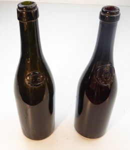 BOTTIGLIE DA VINO E CESTE DA BOTTIGLIE Immagine 3