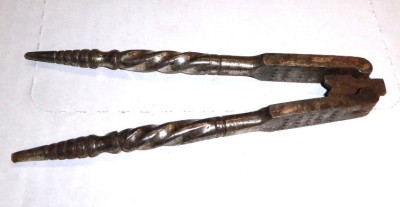 SCHIACCIANOCI Immagine 4