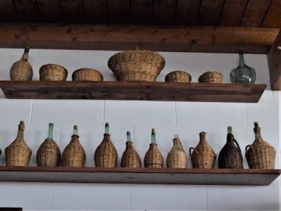FIASCHI RIVESTITI DI VIMINI Immagine 7