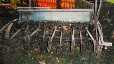 ATTREZZI AGRICOLI A TRAINO ANIMALE, FALCIATRICI, ... Immagine 13