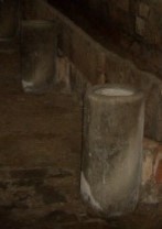 ELEMENTI PER L'ABBEVERAGGIO, VASCA IN CEMENTO ( ERBI), ... Immagine 2